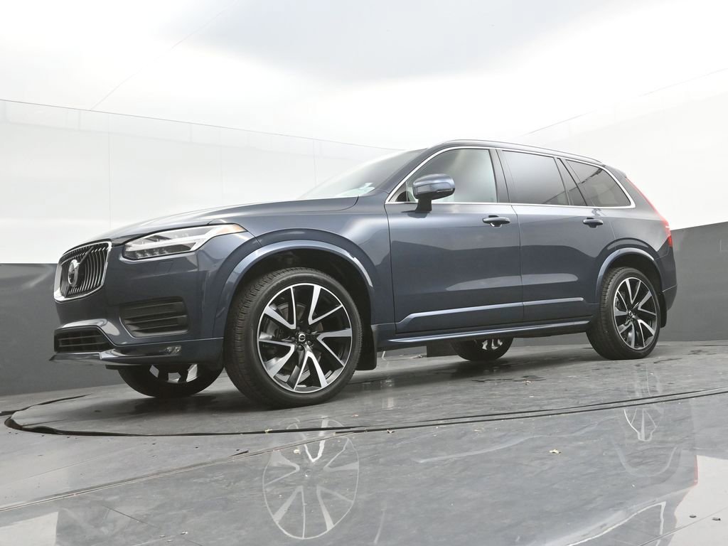 Certified 2022 Volvo XC90 T6 Momentum image 31