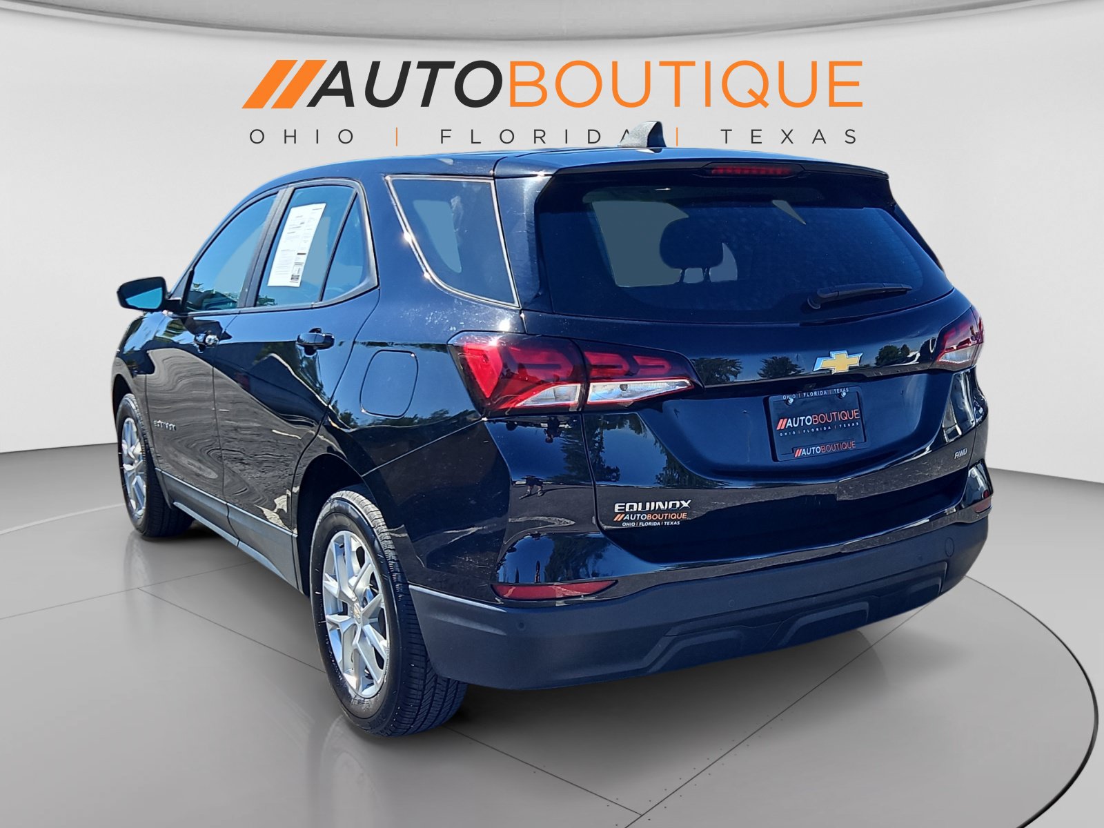 Used 2022 Chevrolet Equinox LS AWD/4WD image 3