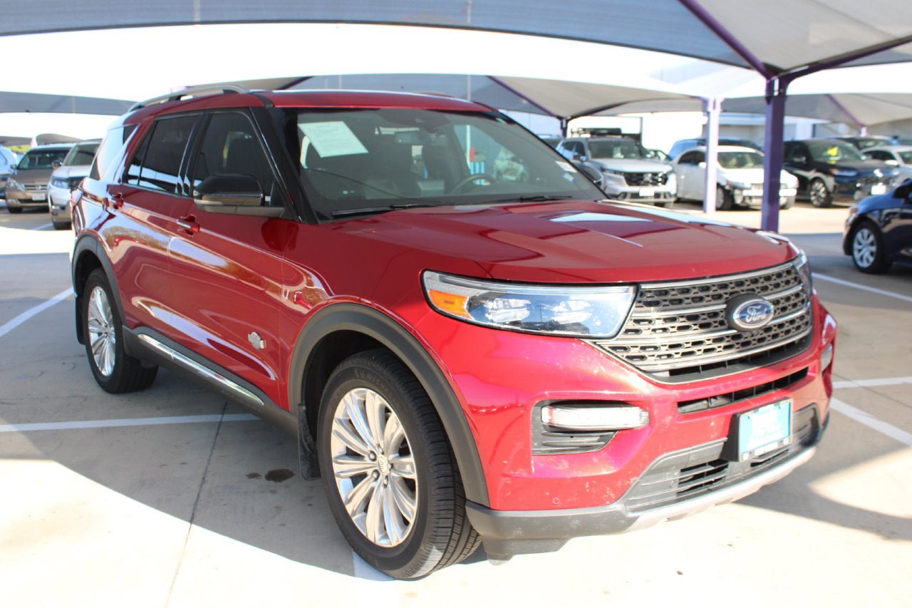 Used 2023 Ford Explorer King Ranch w/ Premium Technology Package AWD/4WD image 8