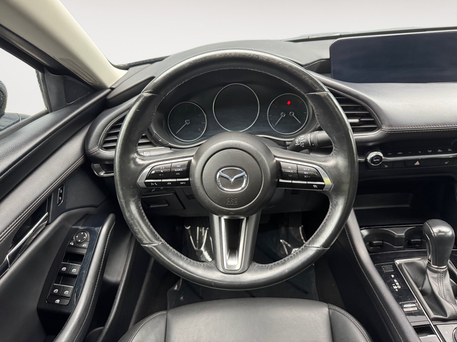 Used 2024 MAZDA MAZDA3 s FWD image 12