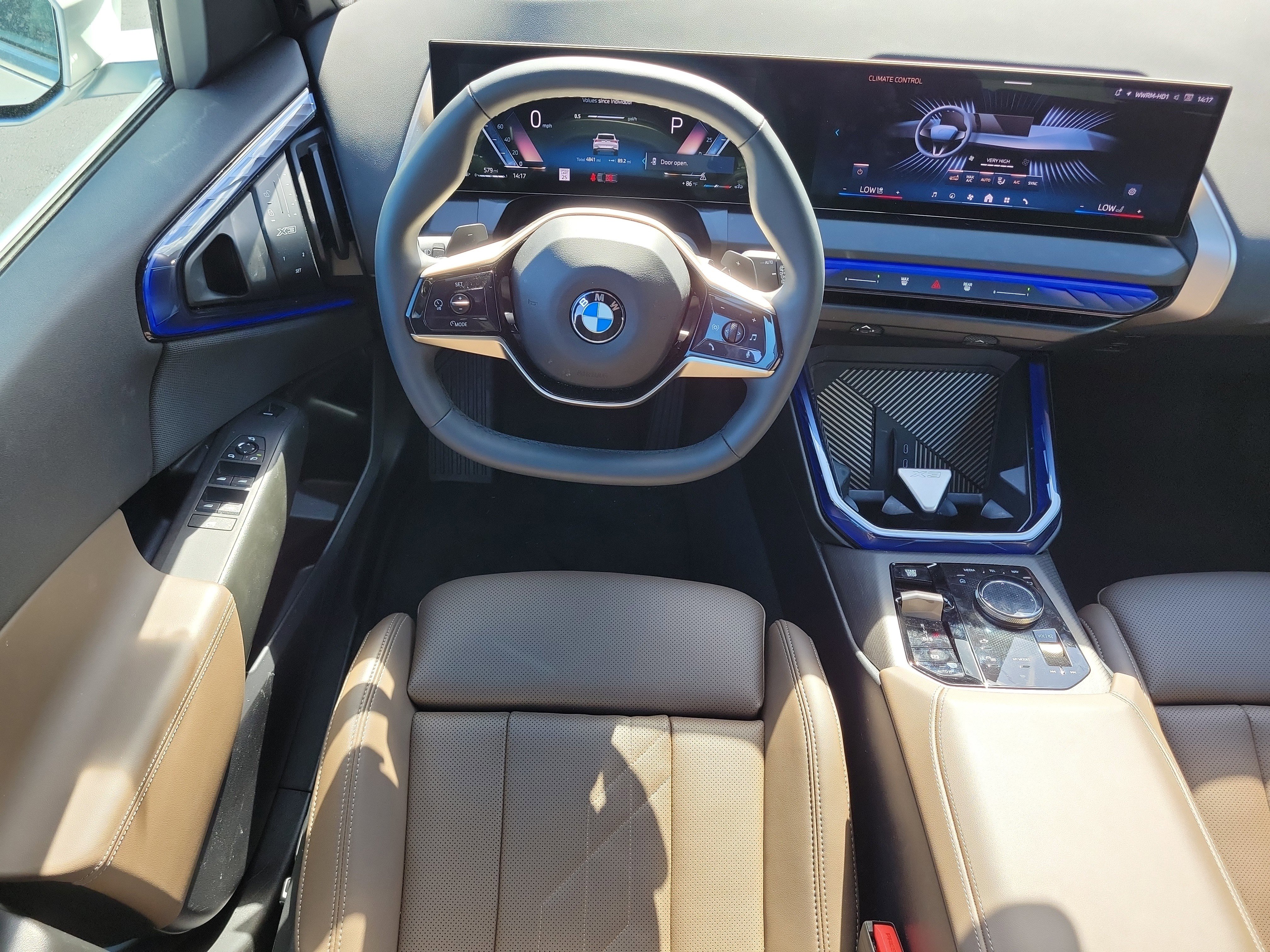 Used 2025 BMW X3 xDrive30i w/ Premium Package image 14