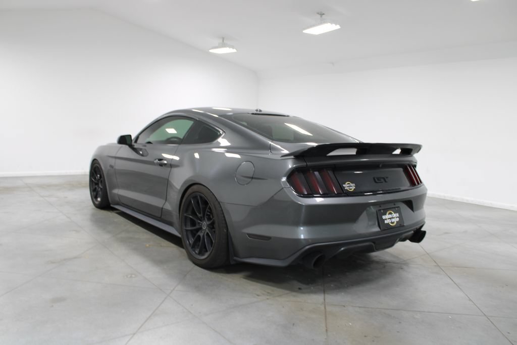 Used 2017 Ford Mustang GT Premium w/ Equipment Group 401A RWD image 7