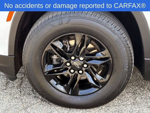 Certified 2023 Chevrolet Traverse LT FWD image 11