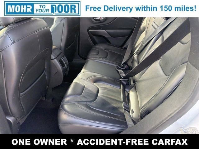 Used 2019 Jeep Cherokee Limited image 32