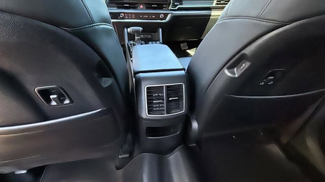 Used 2024 Kia Sportage EX FWD image 21