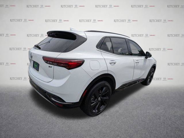 Certified 2022 Buick Envision Essence w/ Technology Package II FWD image 4