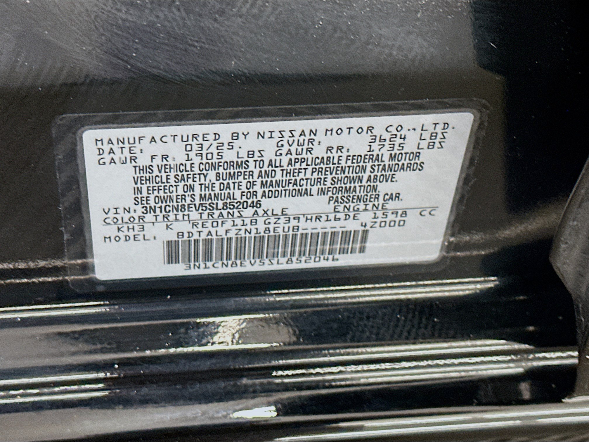 Used 2025 Nissan Versa SV FWD image 12