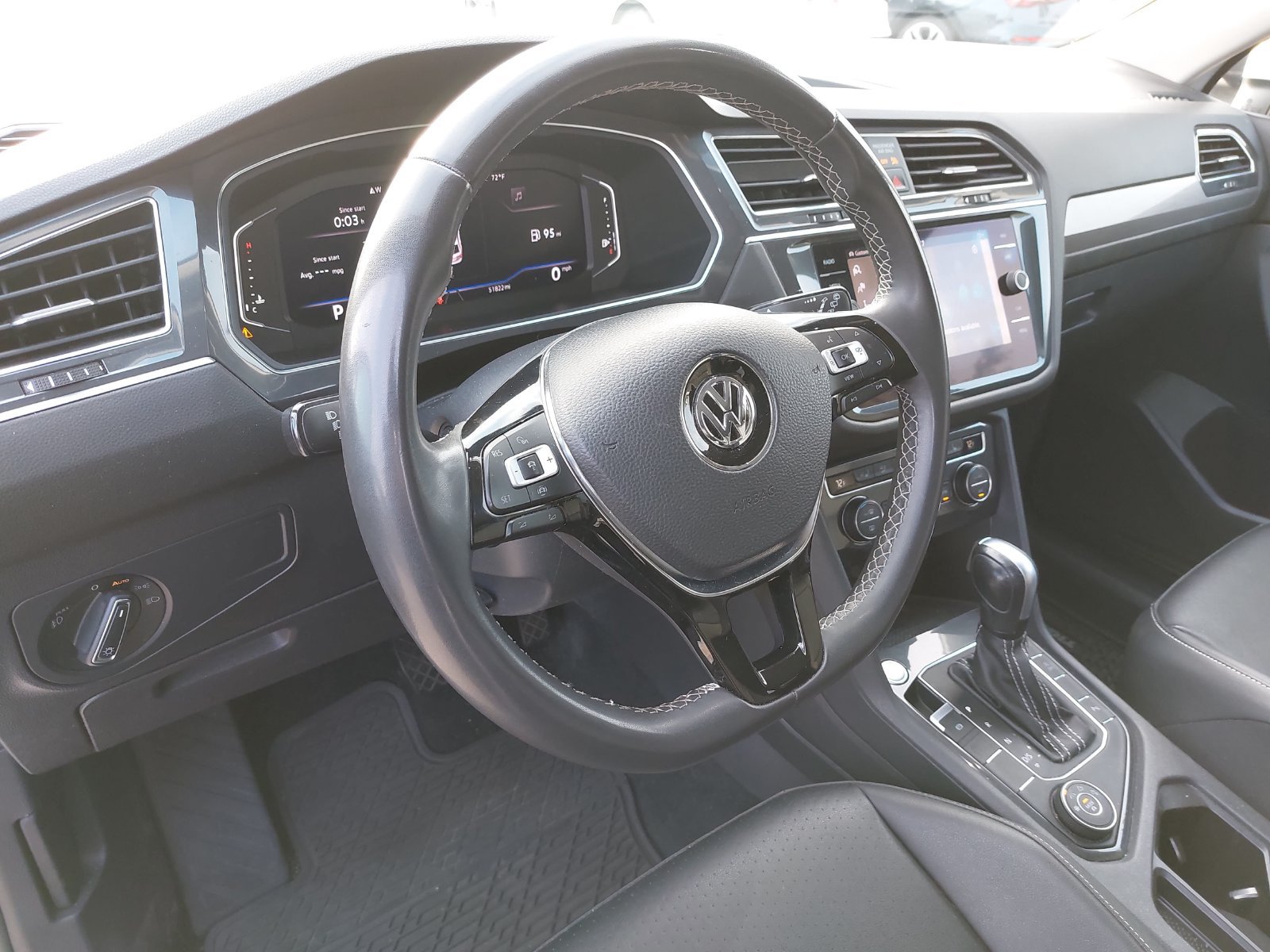 Used 2021 Volkswagen Tiguan SEL AWD/4WD image 10
