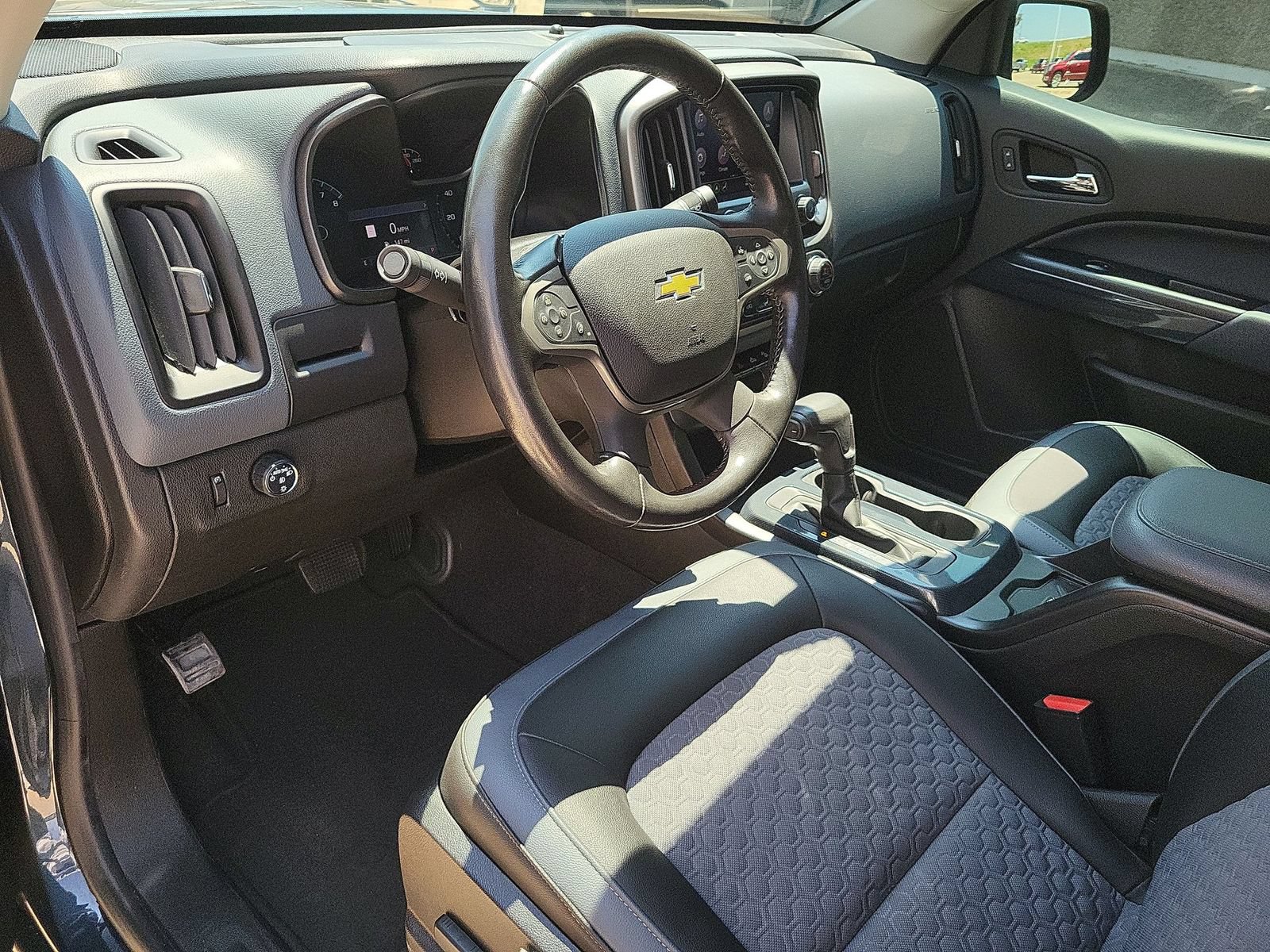 Used 2020 Chevrolet Colorado Z71 RWD image 10