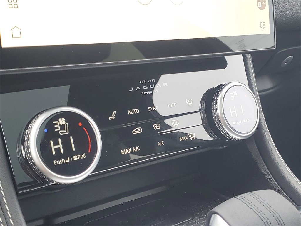New 2025 Jaguar F-PACE R-Dynamic S image 24