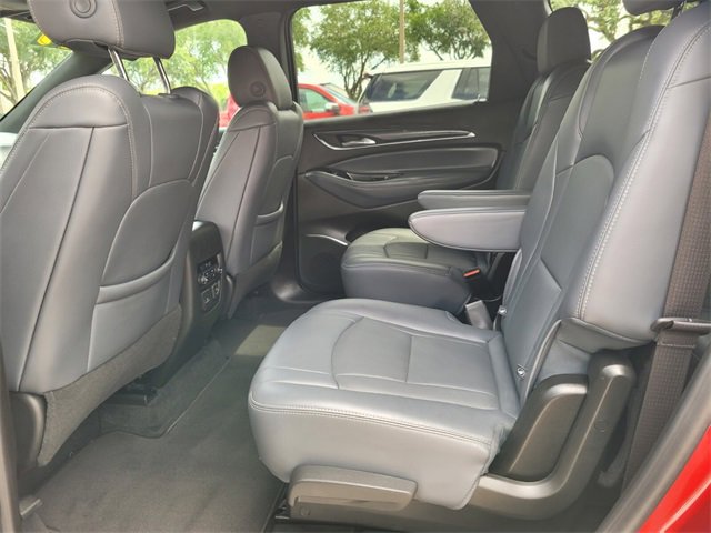 Used 2024 Buick Enclave Premium image 13