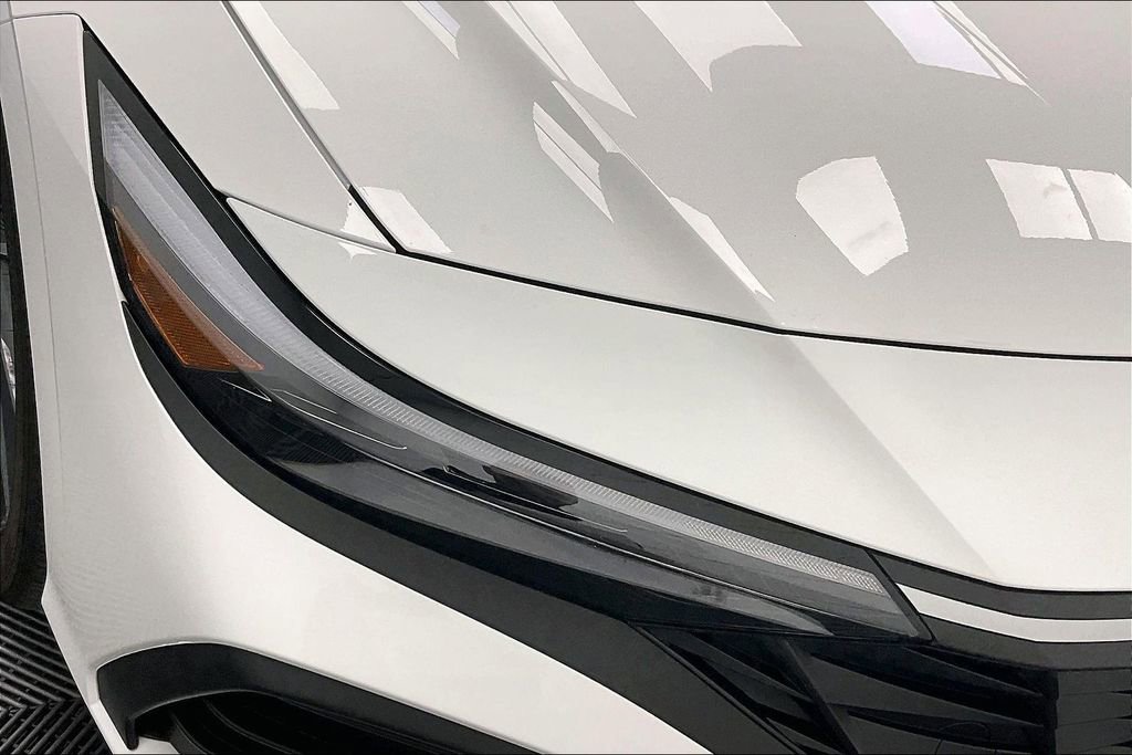 Certified 2025 Hyundai Elantra Sport w/ Cargo Package FWD image 24