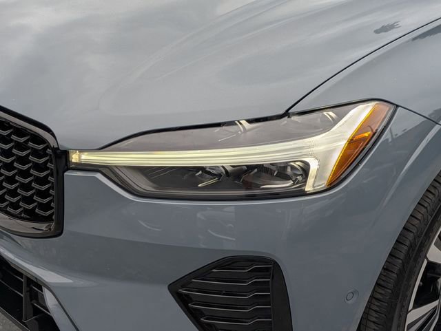 Certified 2023 Volvo XC60 B5 Plus w/ Protection Package Premier AWD/4WD image 9