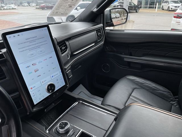 Used 2022 Ford Expedition Platinum image 13