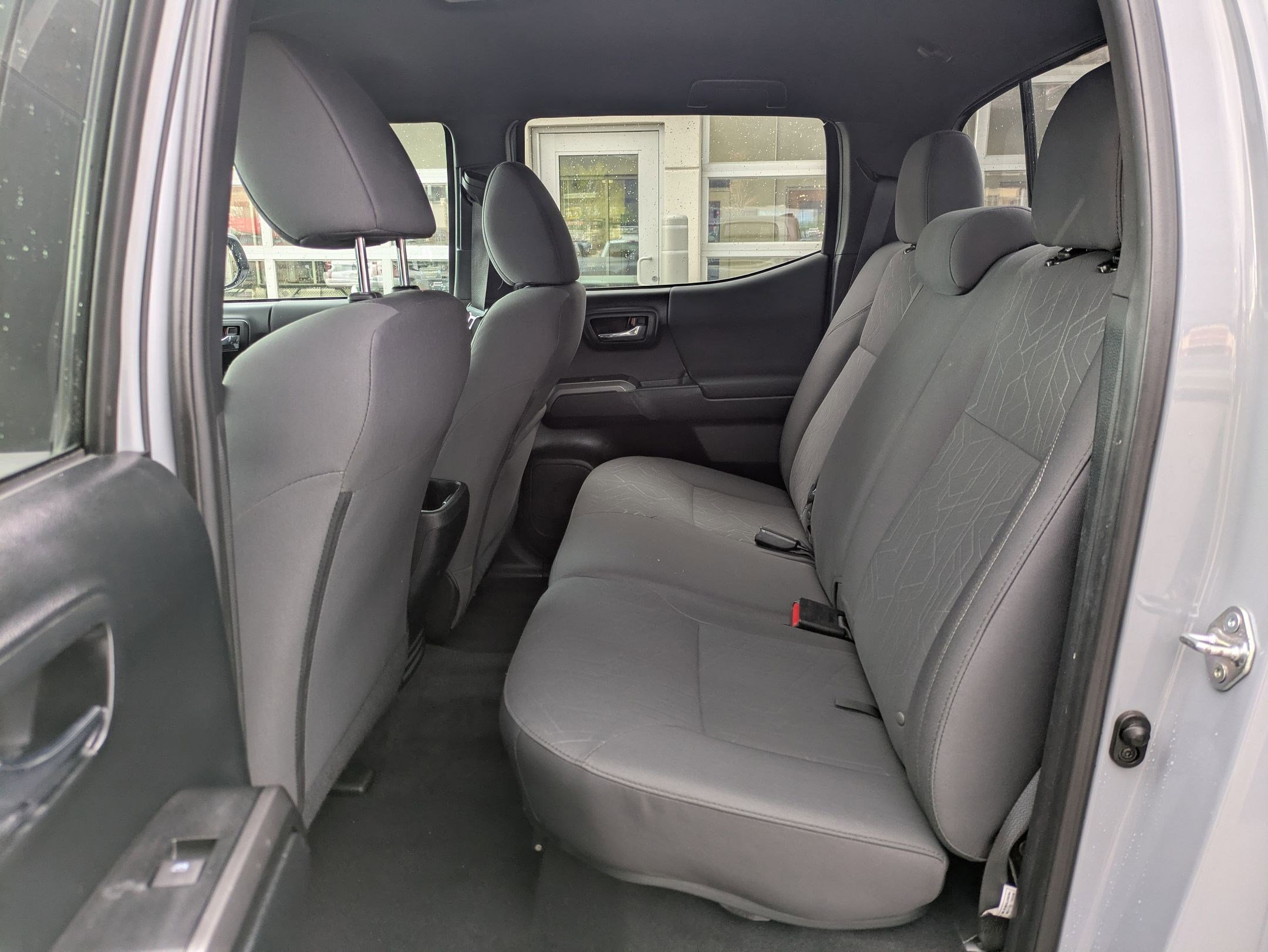 Used 2018 Toyota Tacoma TRD Sport w/ Technology Package image 29