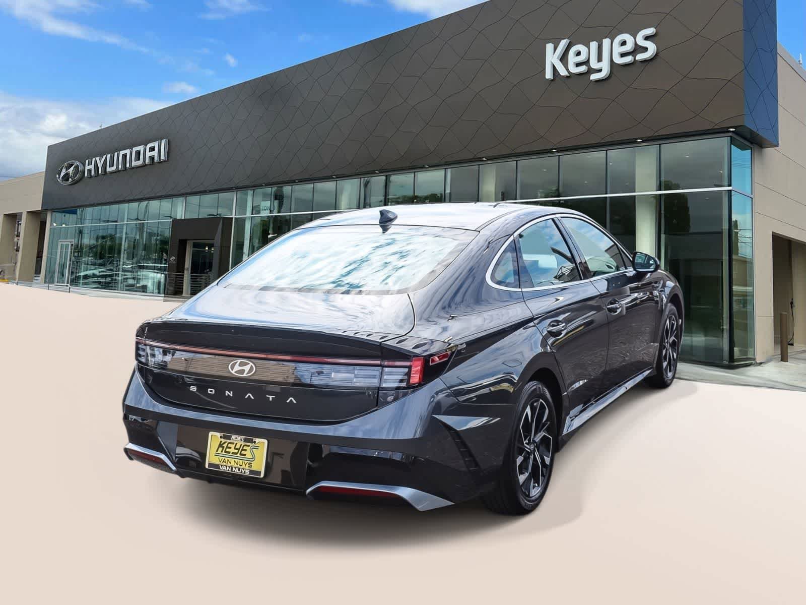 Certified 2025 Hyundai Sonata SEL image 4
