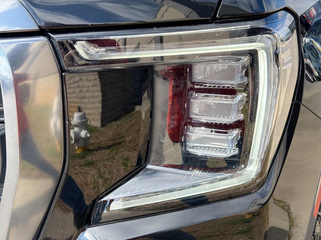 Used 2021 GMC Yukon AT4 w/ Technology Package image 11