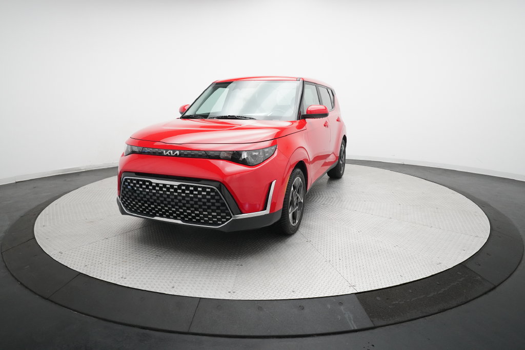 Used 2023 Kia Soul EX FWD image 12