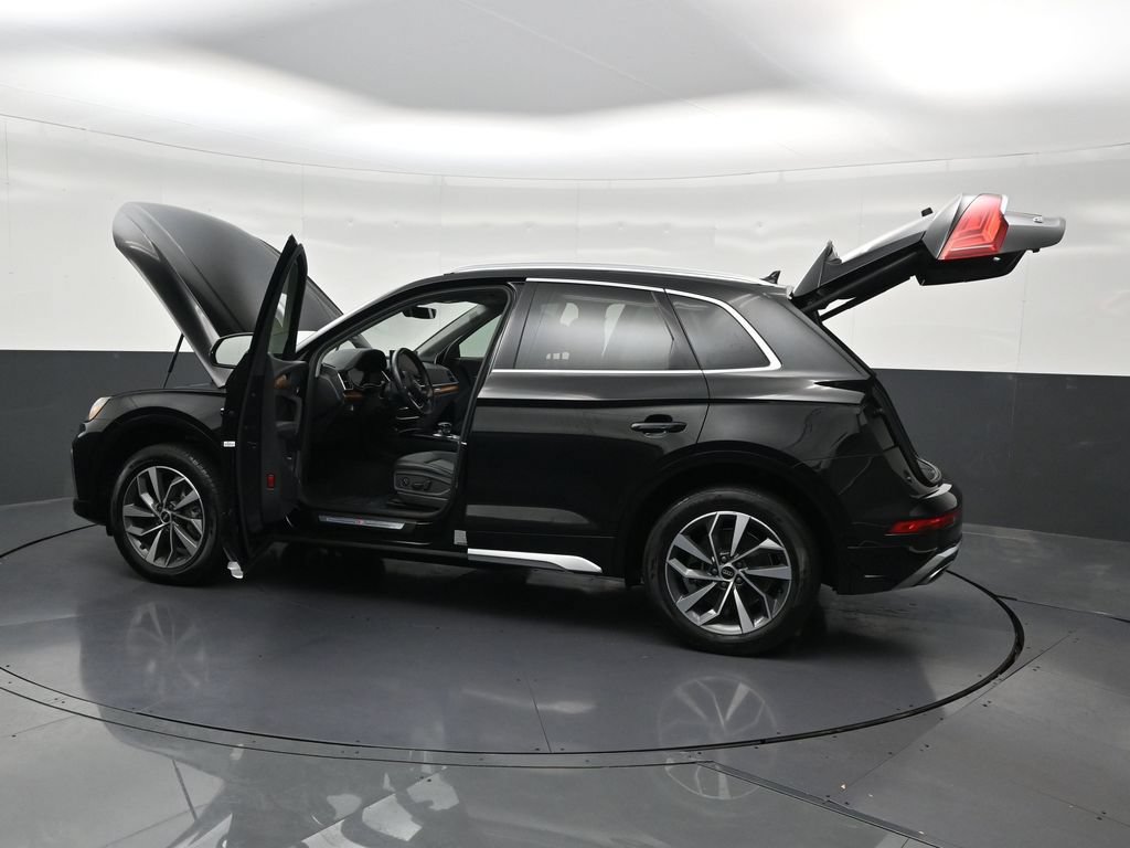 Used 2023 Audi Q5 2.0T Premium Plus w/ Premium Plus Package AWD/4WD image 33
