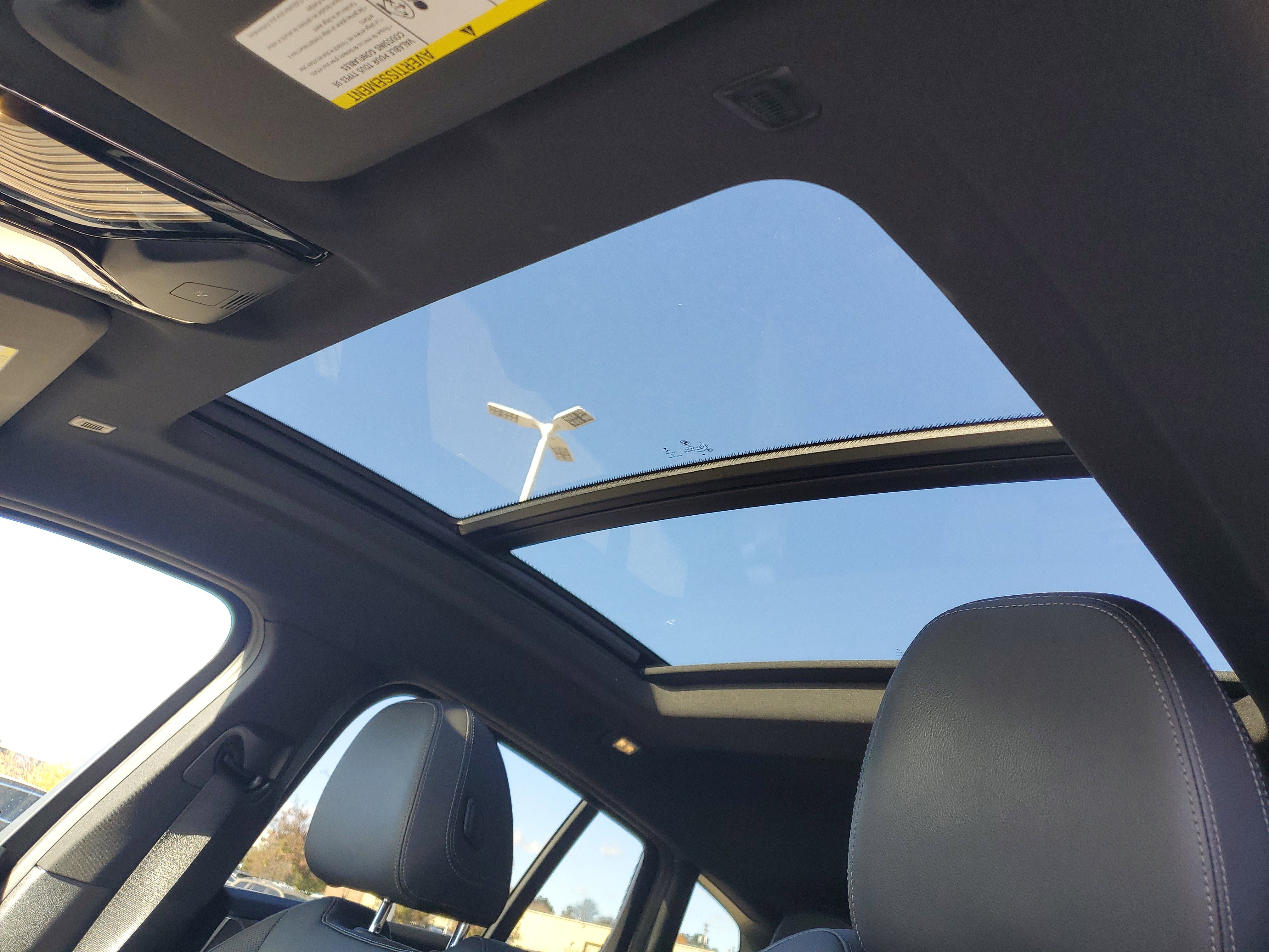 Certified 2023 BMW X4 xDrive30i w/ Premium Package image 8