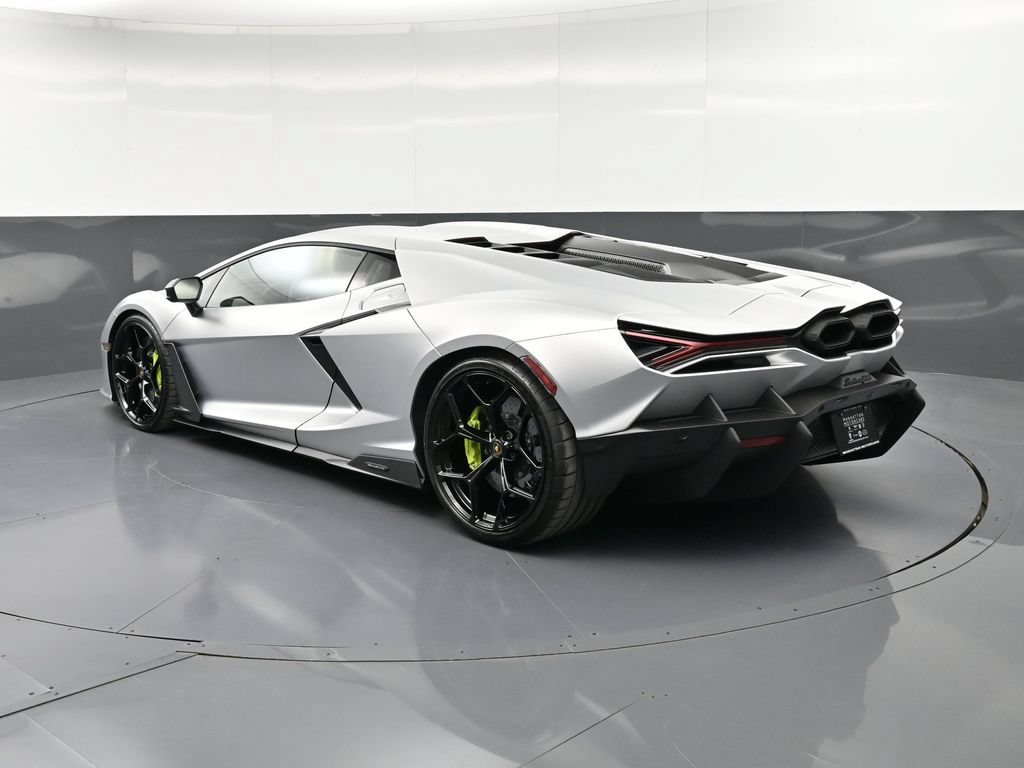 Used 2024 Lamborghini Revuelto AWD/4WD image 3