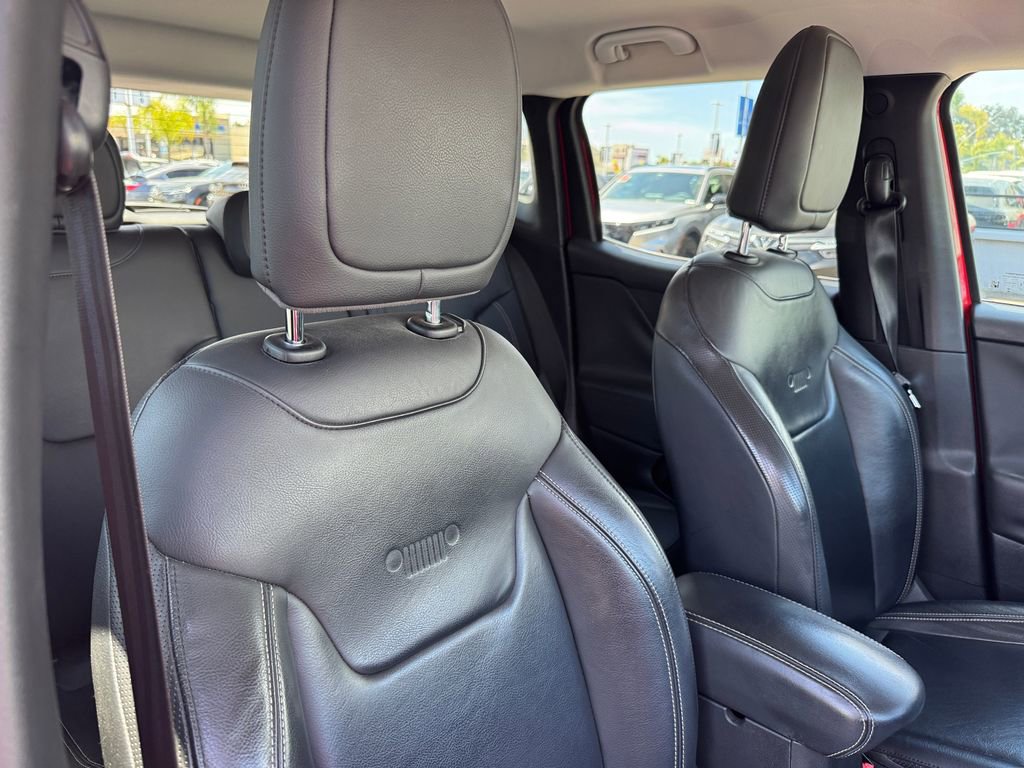 Used 2015 Jeep Renegade Limited AWD/4WD image 17
