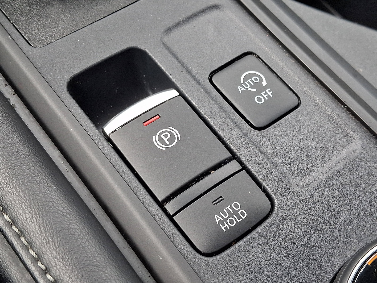 Used 2024 Nissan Pathfinder S AWD/4WD image 24