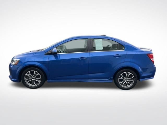 Used 2020 Chevrolet Sonic LT w/ Convenience Package FWD image 4