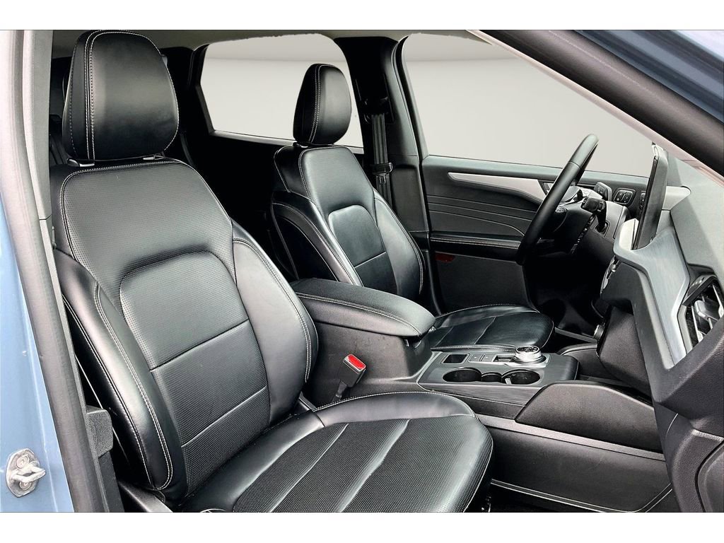 Used 2024 Ford Escape Platinum AWD/4WD image 8