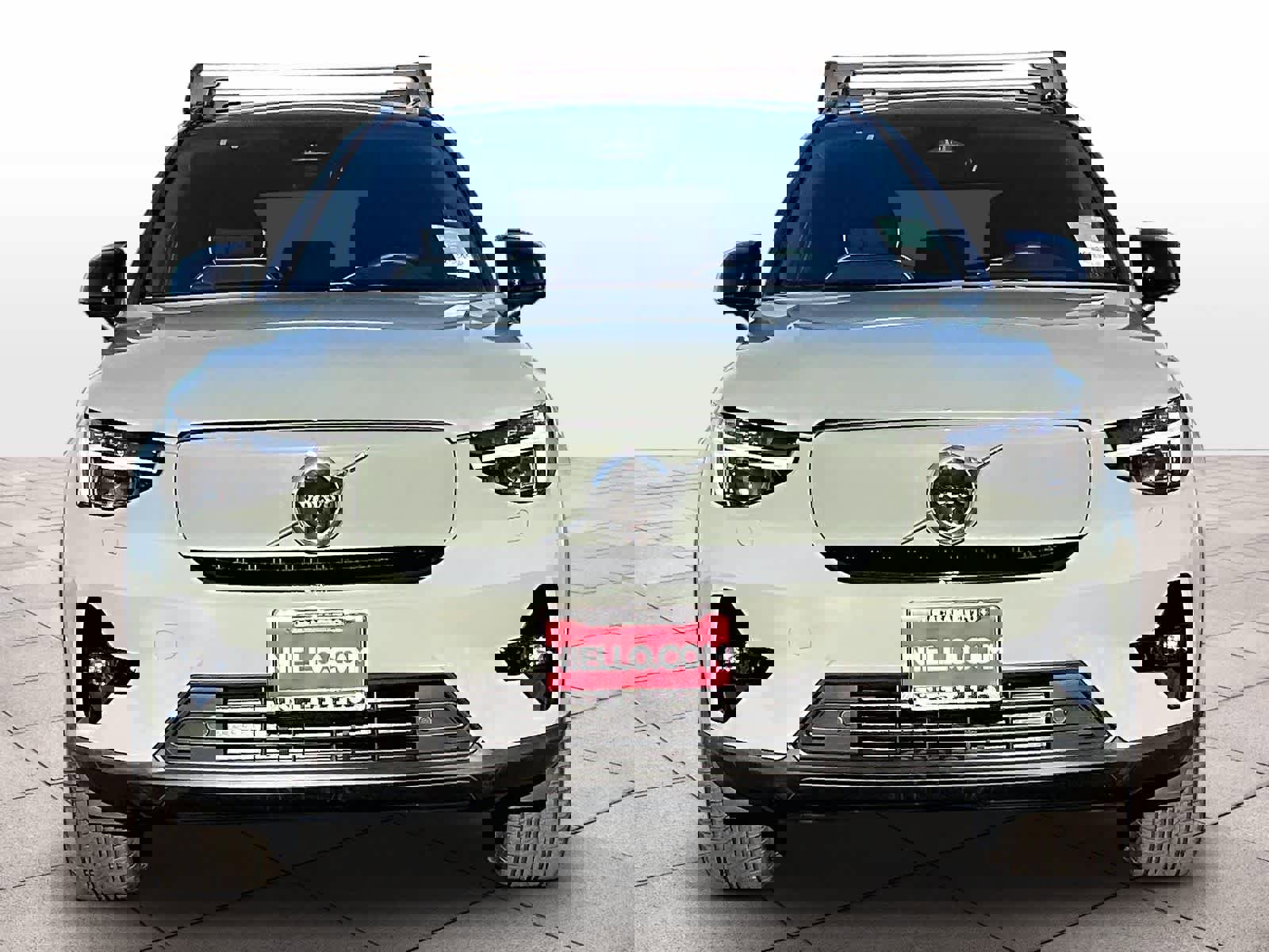 Used 2023 Volvo XC40 Recharge Ultimate image 3