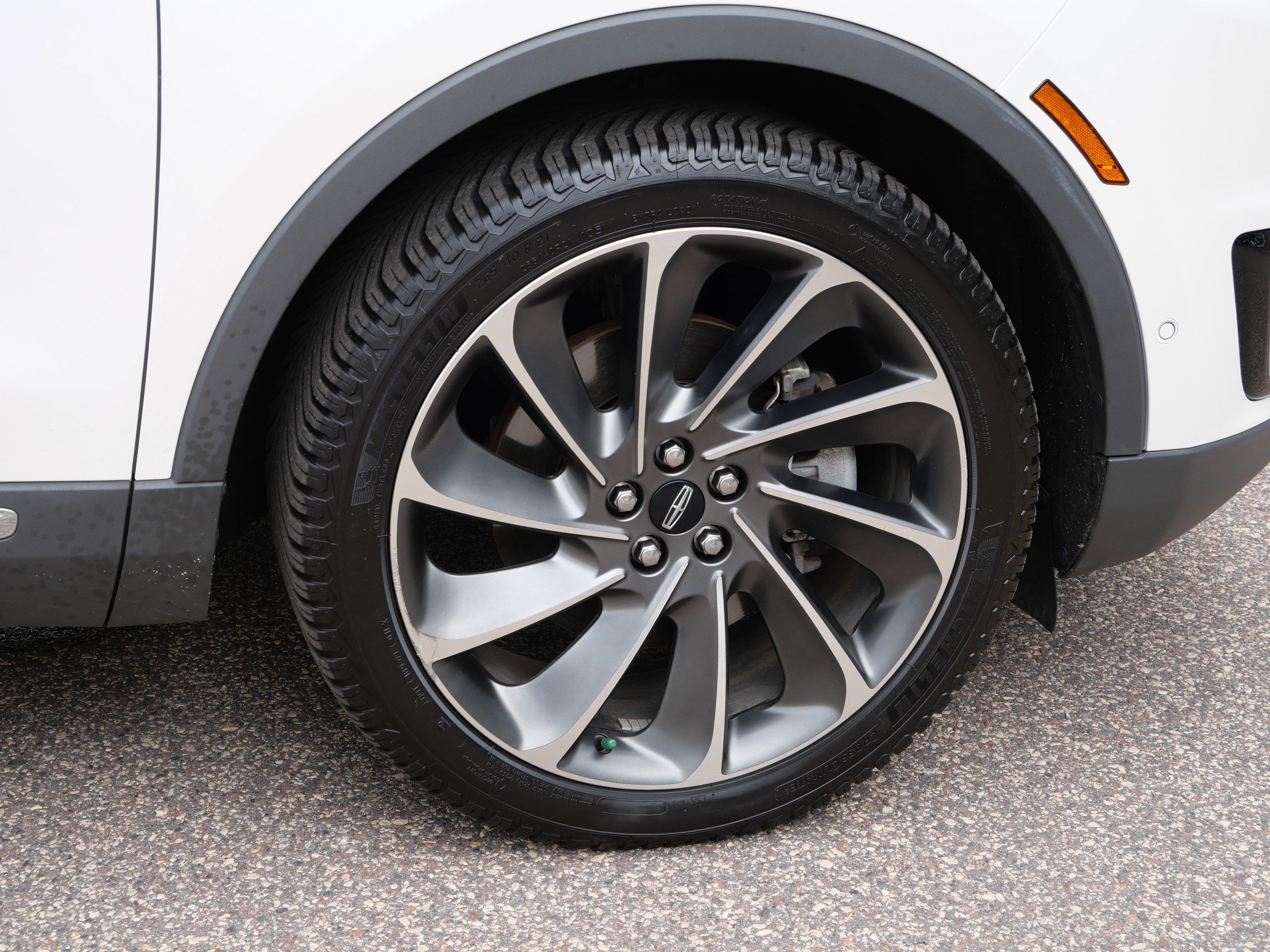 Used 2019 Lincoln Nautilus Reserve AWD/4WD image 15