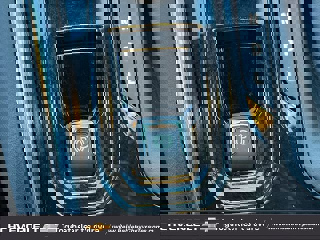 Certified 2025 GMC Canyon AT4 w/ LPO, Off Road Lift Package image 20