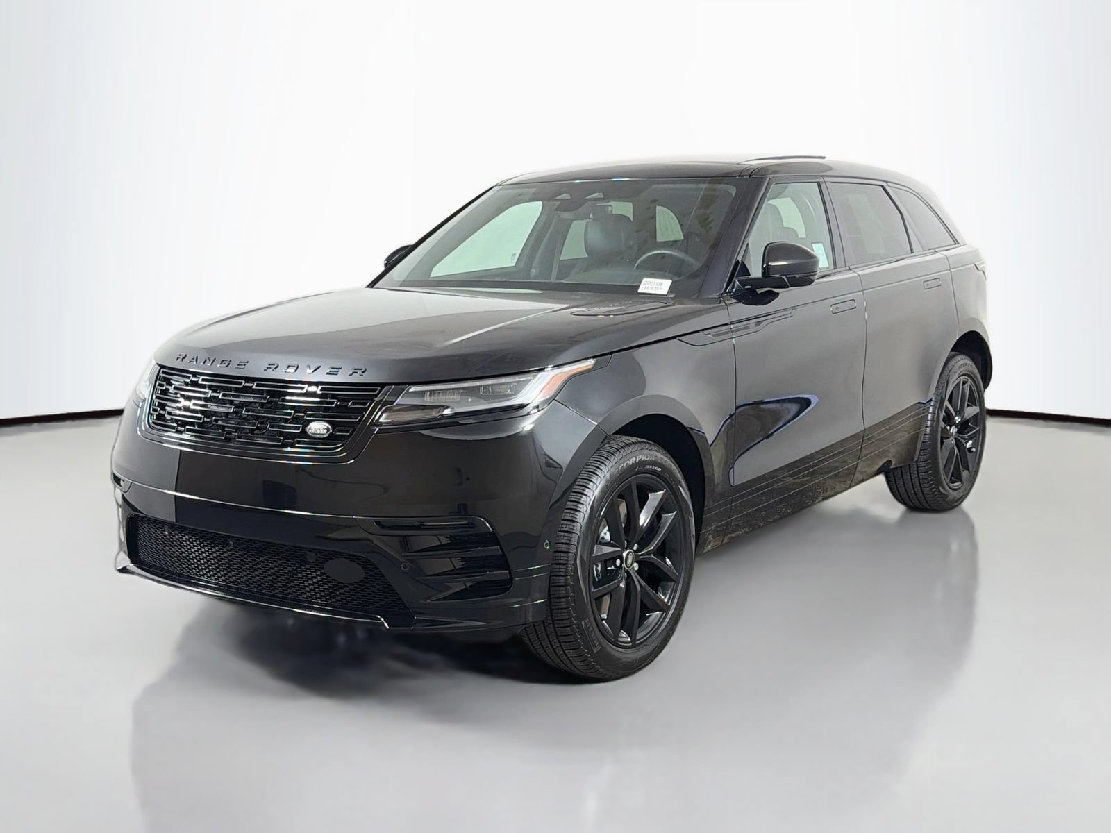 Used 2026 Land Rover Range Rover Velar Dynamic SE AWD/4WD image 1