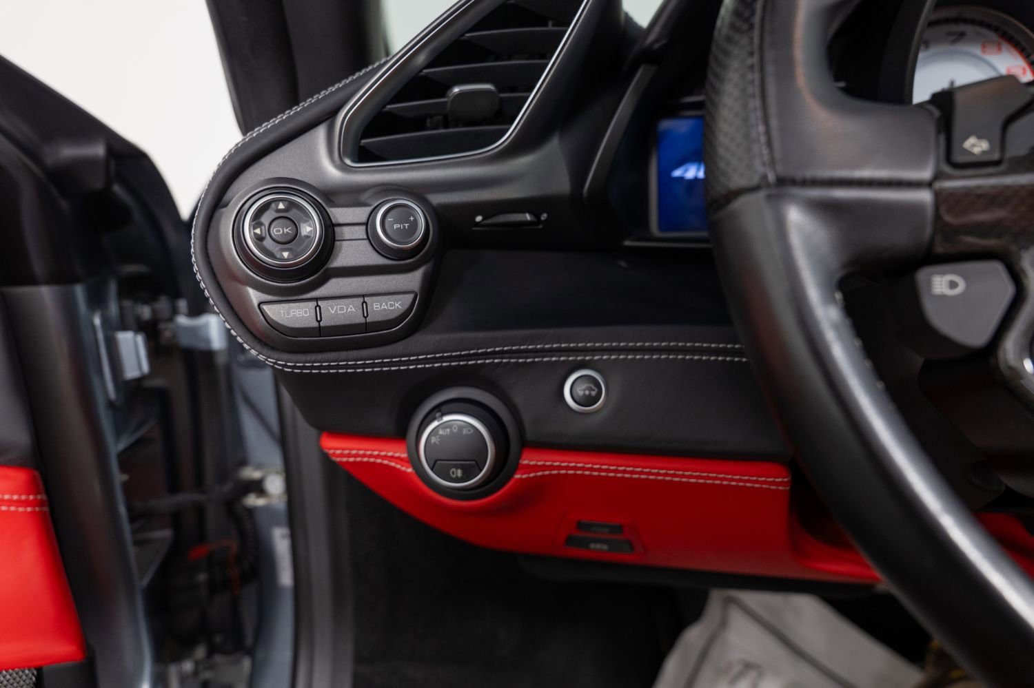 Used 2019 Ferrari 488 Spider image 52