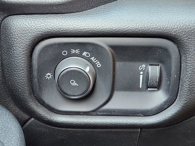 Certified 2021 RAM 2500 Tradesman w/ Chrome Appearance Group image 24