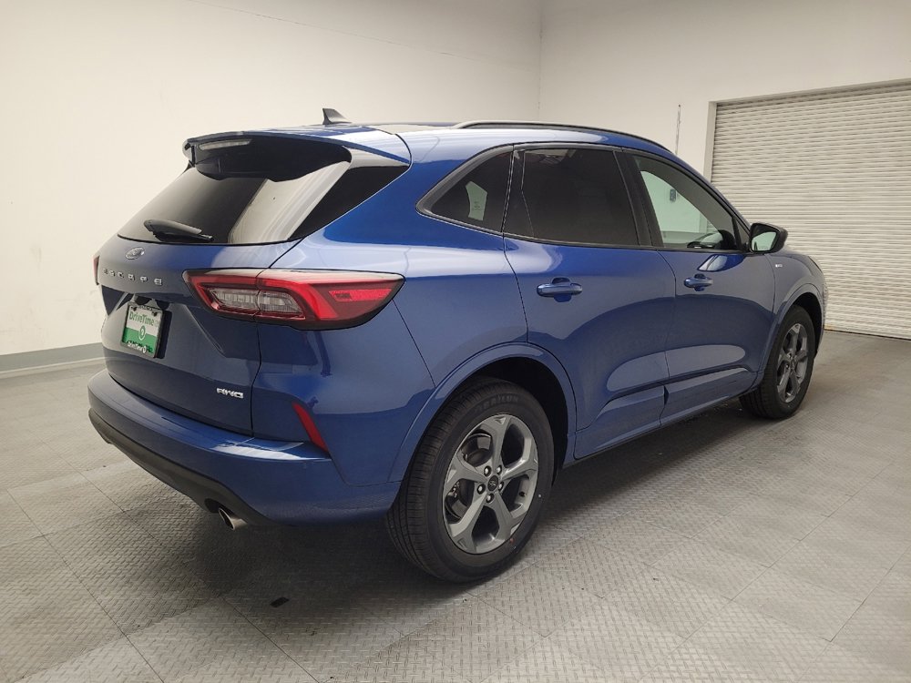 Used 2023 Ford Escape ST-Line image 9