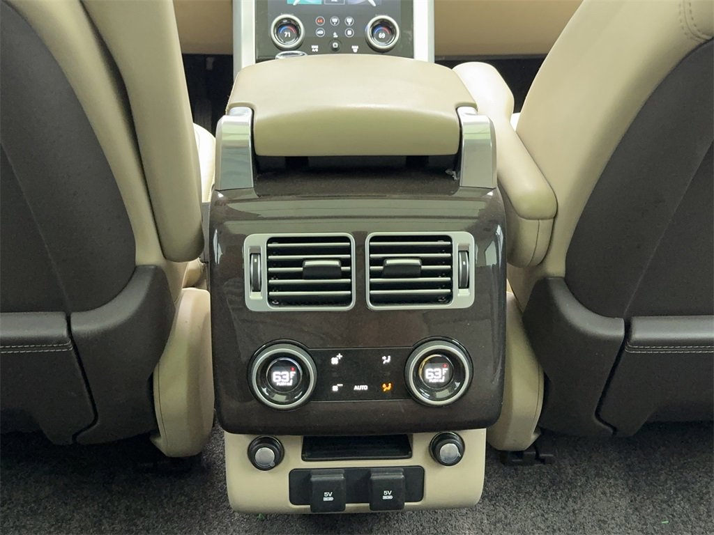 Used 2020 Land Rover Range Rover HSE image 23
