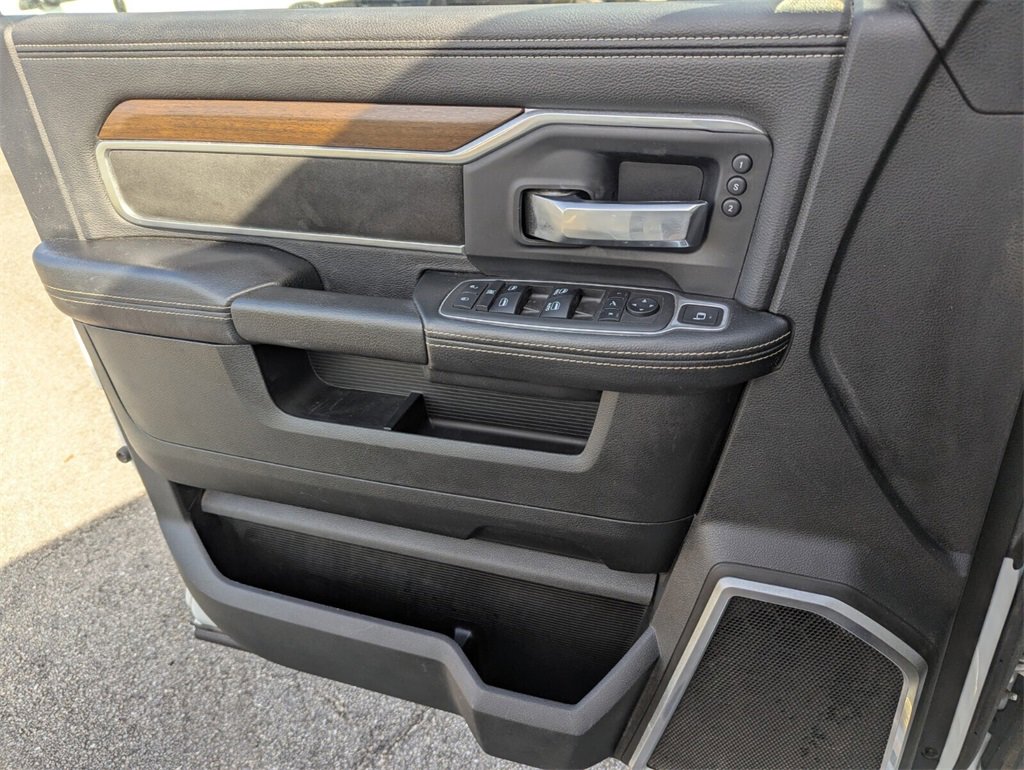 Certified 2022 RAM 3500 Laramie image 27