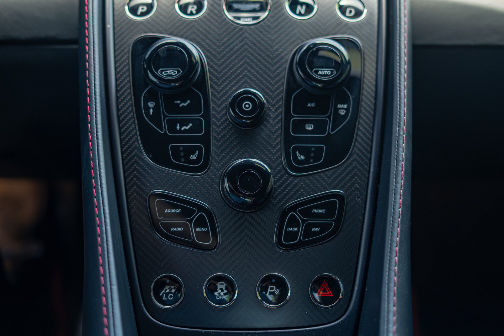 Used 2015 Aston Martin Vanquish Coupe RWD image 13