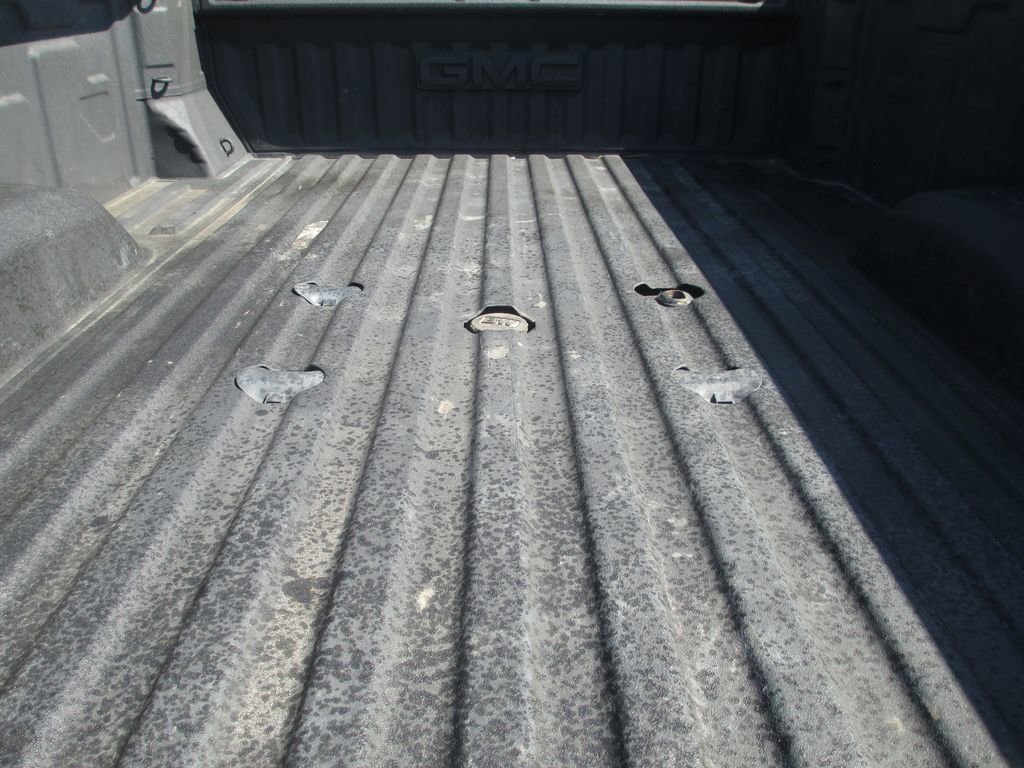 Used 2022 GMC Sierra 3500 SLE w/ SLE Value Package image 10