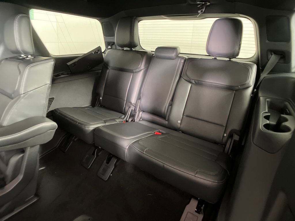 New 2026 Ford Expedition Platinum w/ Stealth Appearance Package image 32