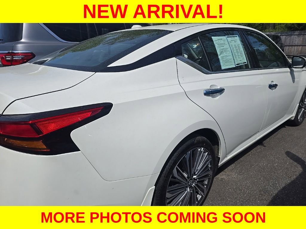 Used 2025 Nissan Altima 2.5 SL AWD/4WD image 10