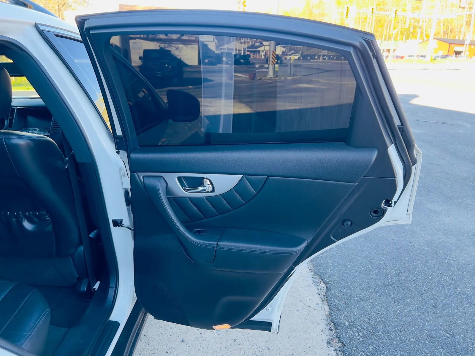 Used 2015 INFINITI QX70 3.7 image 18