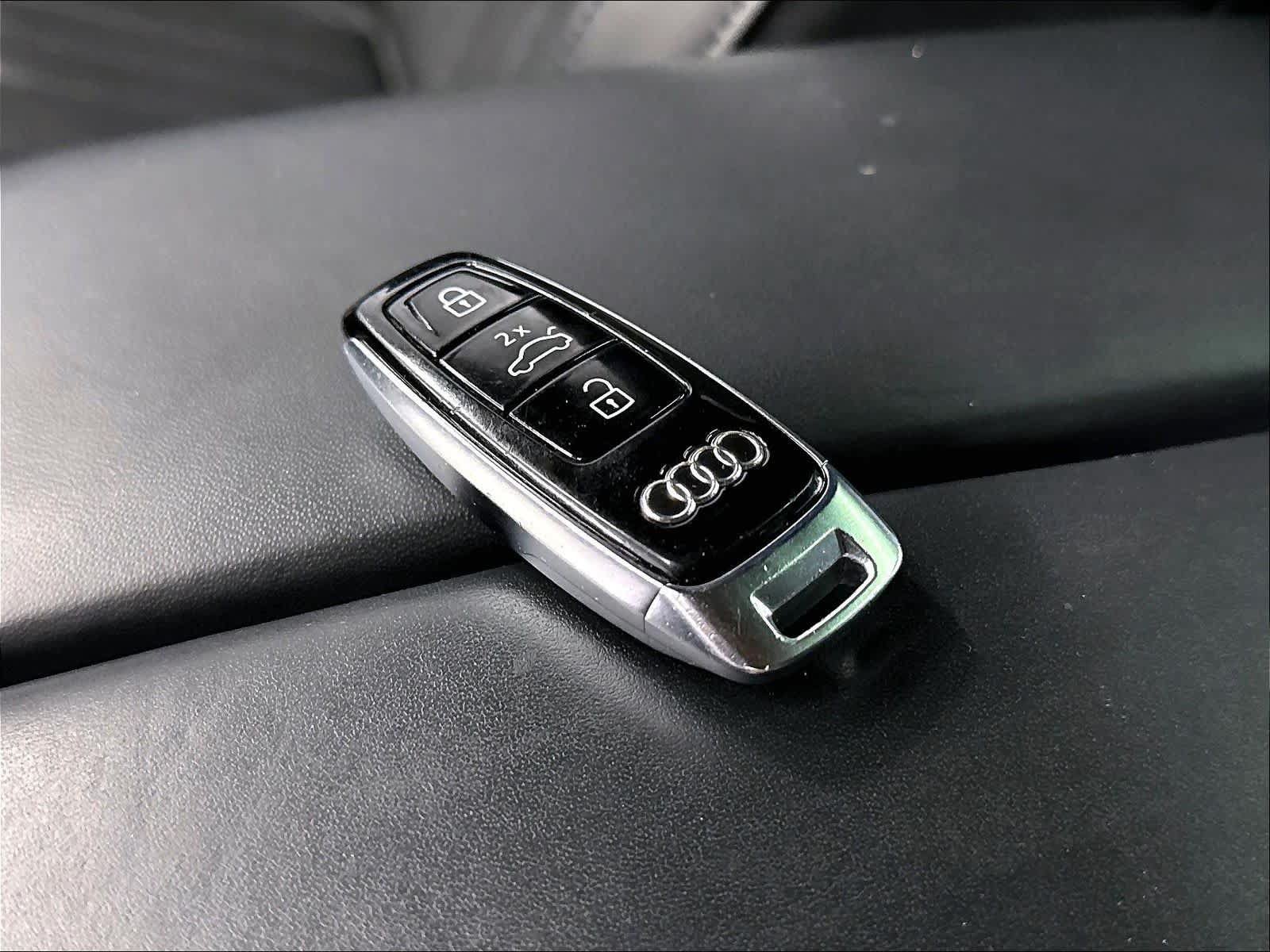 Used 2023 Audi A8 L 3.0T w/ Comfort Plus Package AWD/4WD image 11
