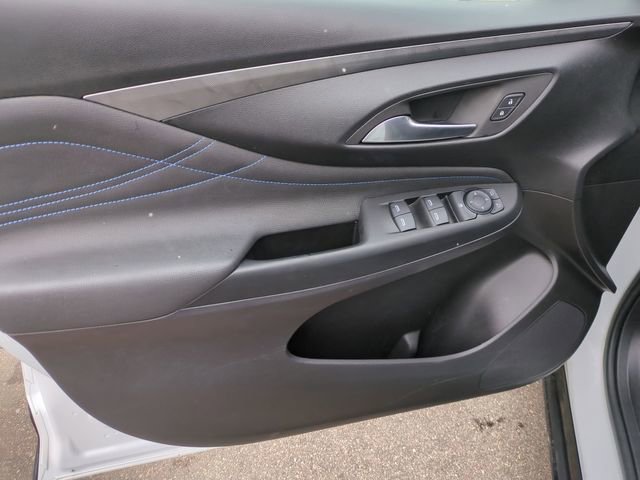 Used 2025 Buick Envista Sport Touring image 20