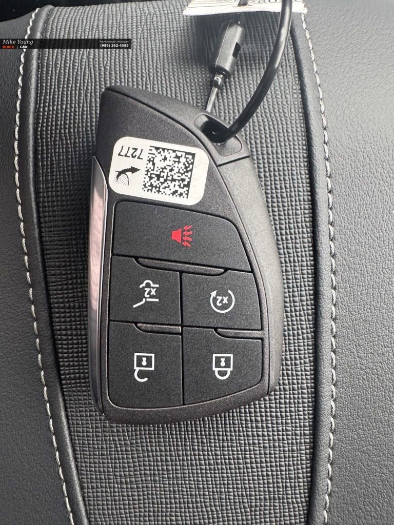 New 2026 Buick Enclave Preferred w/ LPO, Floor Liner Package FWD image 28