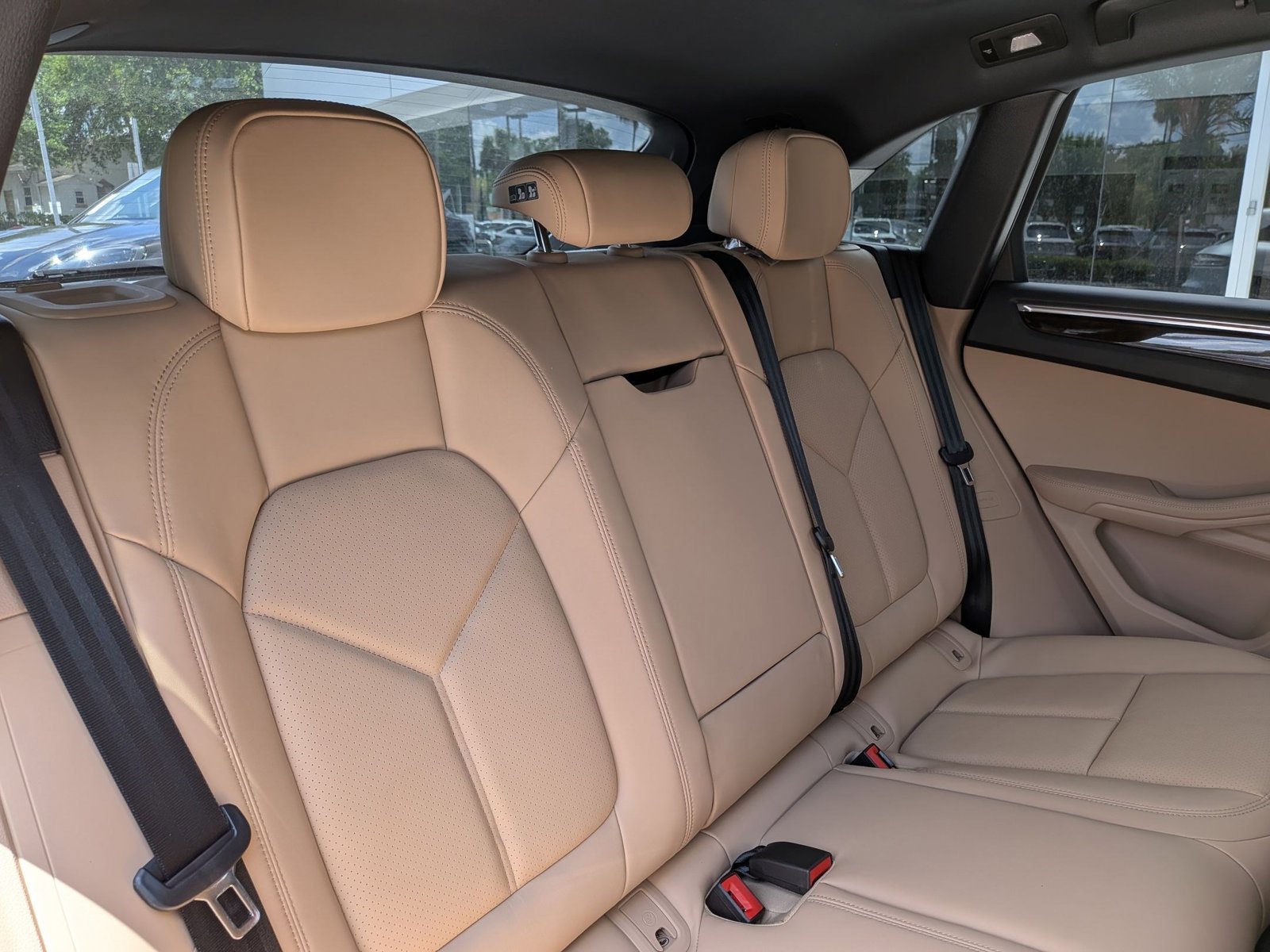 New 2026 Porsche Macan AWD/4WD image 25