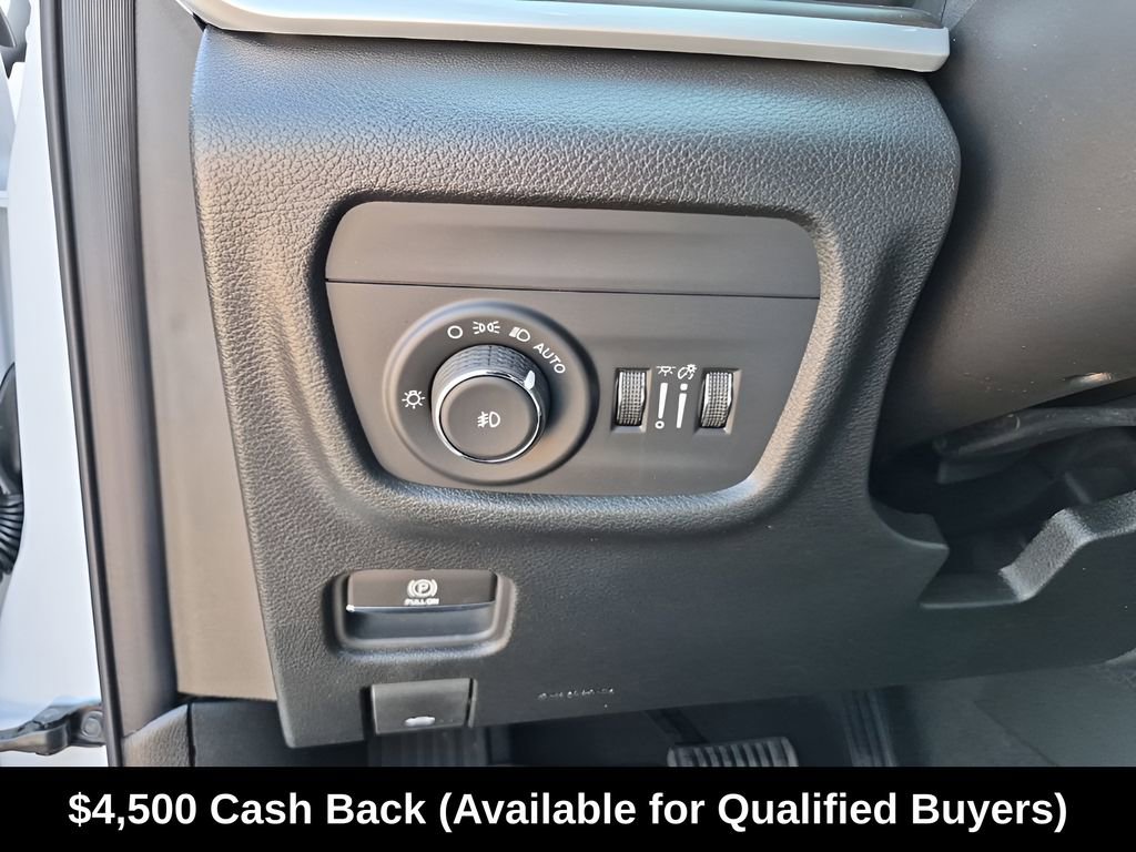 New 2026 Jeep Grand Cherokee Limited RWD image 32