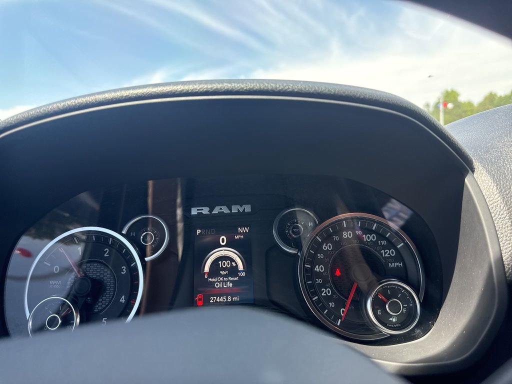 Used 2024 RAM 2500 Tradesman w/ Chrome Appearance Group image 21