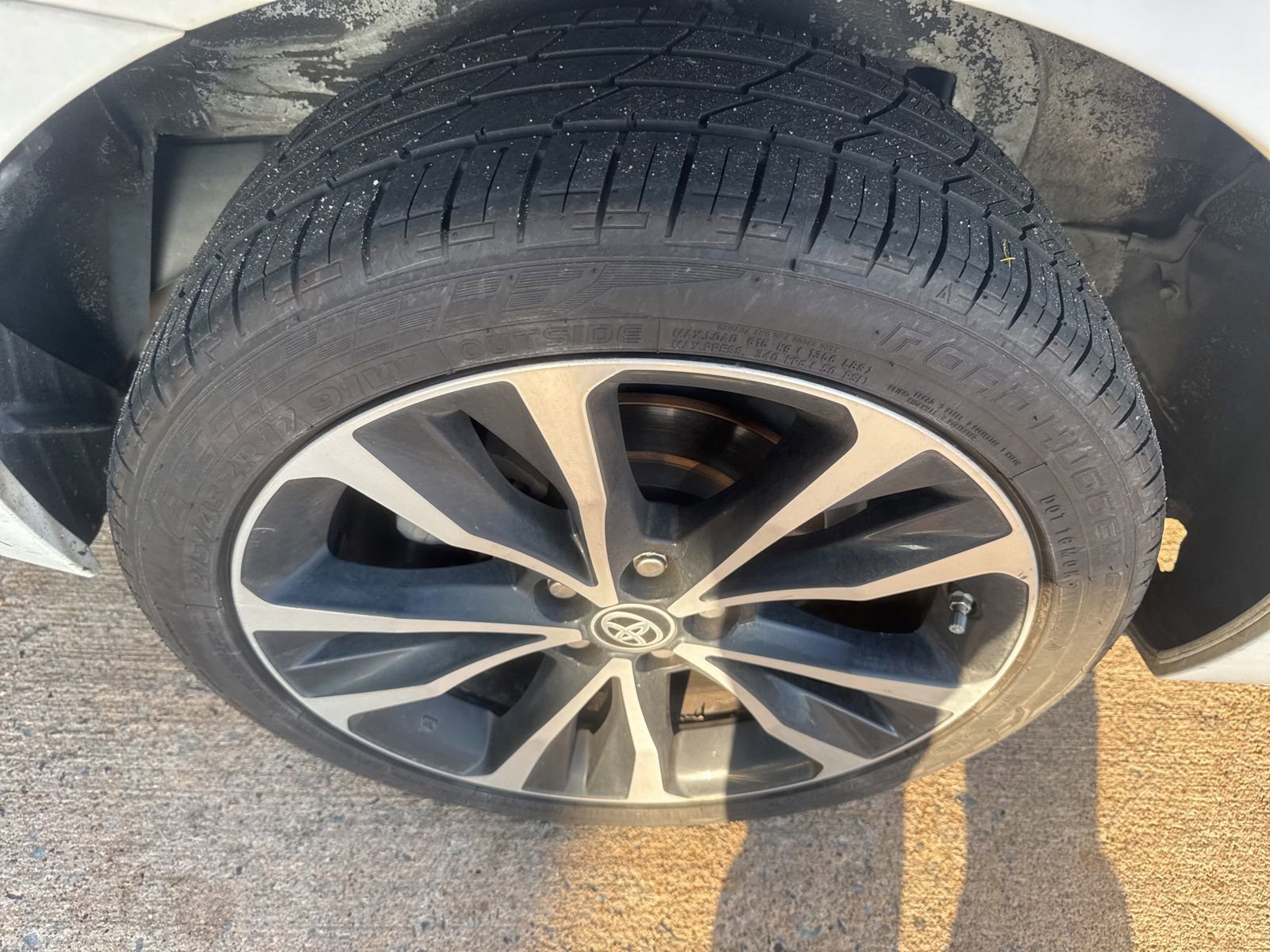 Used 2018 Toyota Corolla SE FWD image 14